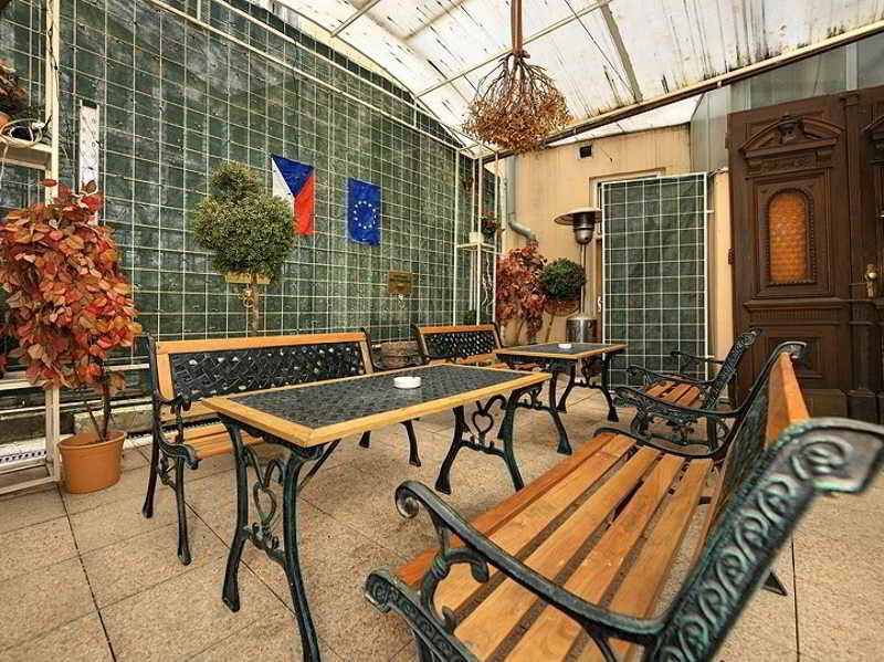 فندق سكن تابور براغ المظهر الخارجي الصورة